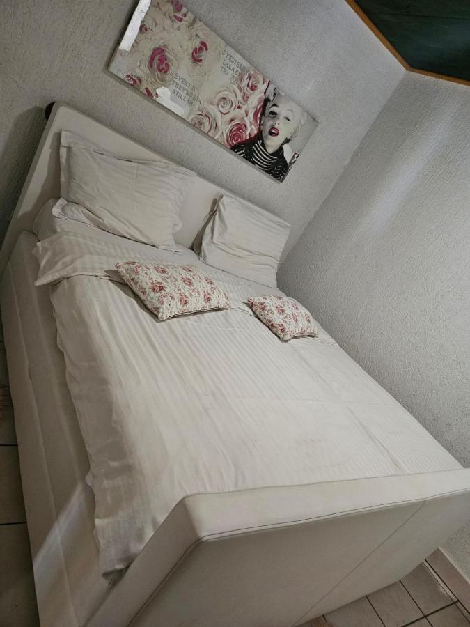 Apartmani Sanja クレノヴィツァ エクステリア 写真